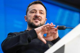 Zelenski eleva el tono: carga contra Trump y sus negociadores