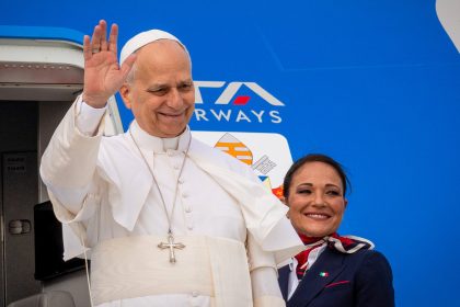 El papa León XIV llega a Guinea Ecuatorial para cerrar su periplo por África