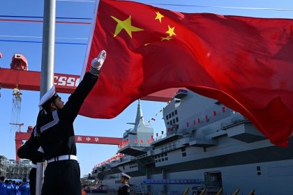 Pekín probará su buque anfibio chino de última generación en el mar de la China Meridional