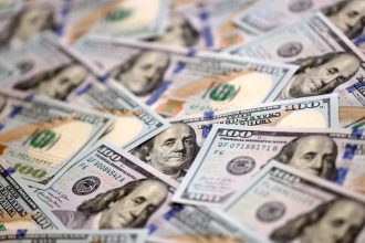 Cómo EE.UU. presiona a un país vecino de Irán