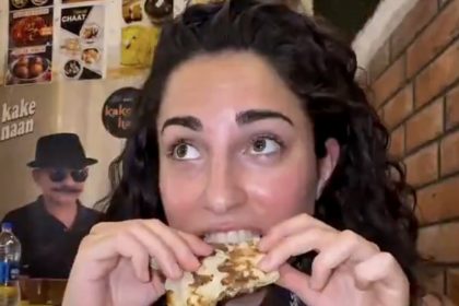 'Influencer' hace reto extremo de comida en la India y se lleva una sorpresa (VIDEO)