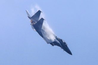 El afán de pilotos por una foto terminó en una colisión de cazas en Corea del Sur