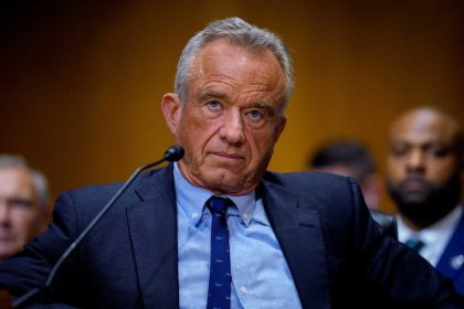 Secretario de Salud de EE.UU. detalla cómo la IA se usará para tratar el cáncer