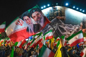 Congresista de EE.UU.: "Irán está en mejor posición que antes de la guerra"