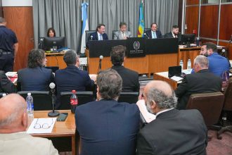 Declaran los primeros policías que vieron el cuerpo sin vida de Diego Maradona