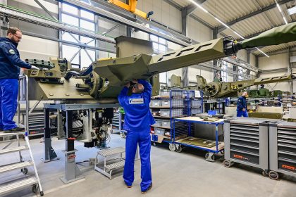 "Ingenua esperanza": ¿Podrá el desarrollo del sector militar sacar a Alemania de la crisis?