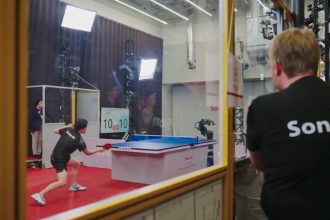 Robot con IA contra profesionales de élite de pimpón: ¿quién gana? (VIDEO)