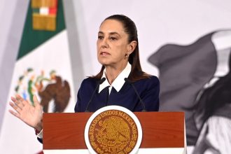 Sheinbaum le revira a la vocera de Trump por los agentes de la CIA muertos en México