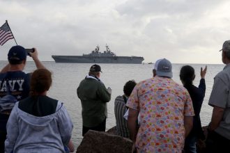 Trump: Nuestros buques están listos para el combate