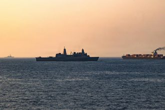 Preguntan a Trump por el buque iraní incautado con un posible "regalo de China" y responde esto