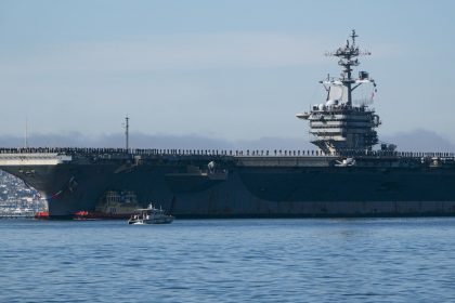 FOTOS: Aparecen nuevas imágenes de mala comida en naves de EE.UU. desplegadas cerca de Irán