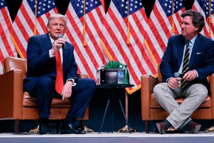 Tucker Carlson explica por qué se siente "traicionado" por Trump