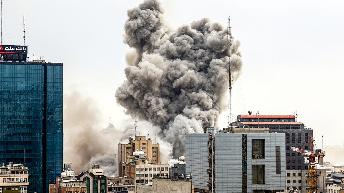 Trump: Quedan unos tres días para que explote el sistema de petróleo de Irán