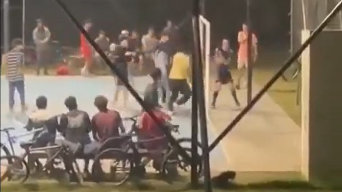 Violencia en la cancha: padre dispara a otro tras pelea en un partido de fútbol infantil