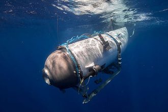 El desgarrador testimonio de una viuda del sumergible Titán sobre los restos de su marido y su hijo