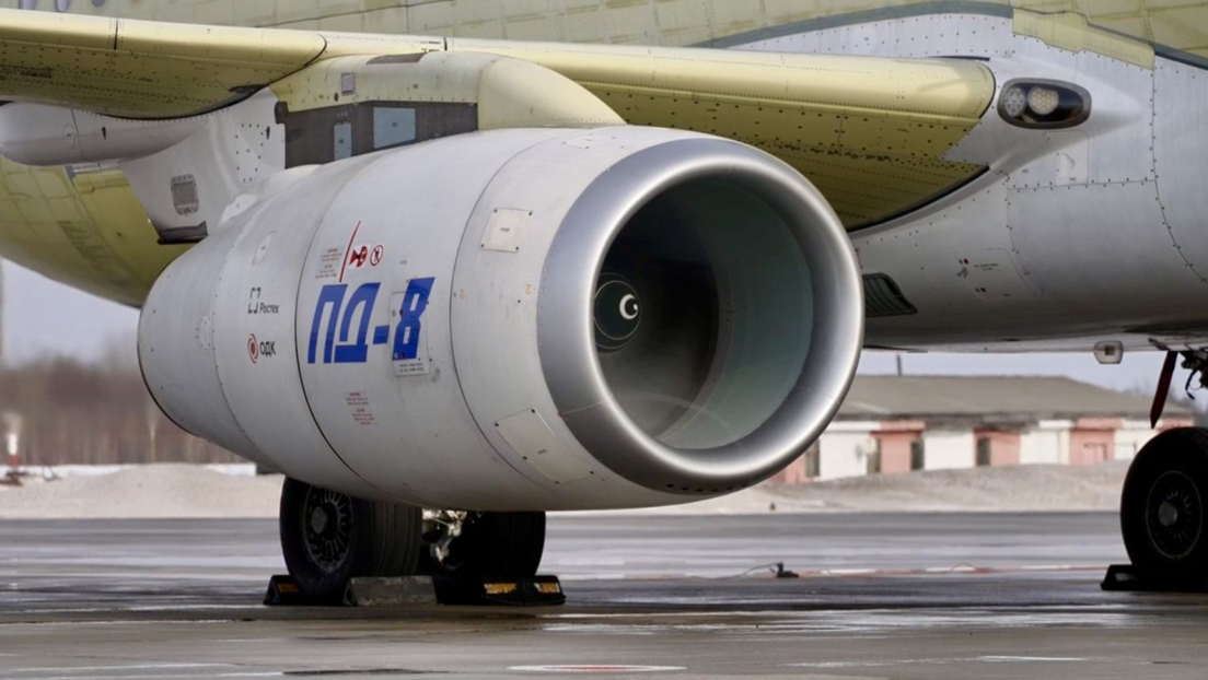 VIDEO: El motor ruso para aviones Superjet supera una prueba con bombardeo de granizo