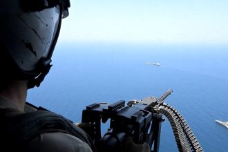 VIDEO: EE.UU. muestra sus operativos marítimos durante el bloqueo naval contra Irán