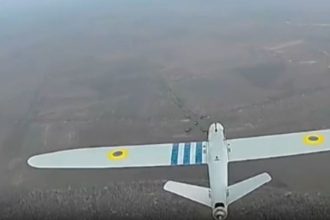 VIDEO: Ejército ruso caza y hace pedazos a drones enemigos