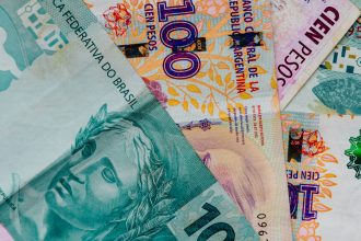Las cuatro monedas más fuertes de Latinoamérica que lideran el ranking de divisas emergentes