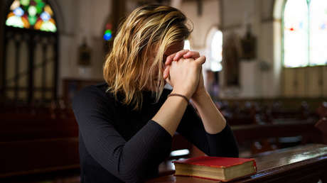 'Influencer' usa la IA para sexualizar fotos de mujeres evangélicas en Brasil y le pasa esto