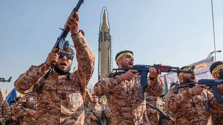 Presidente de Irán: CGRI frustró los complots y fines maliciosos de los enemigos