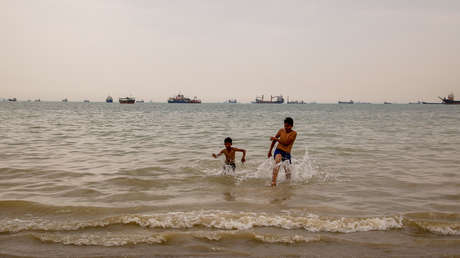 Esta cantidad de buques comerciales siguen varados en Ormuz