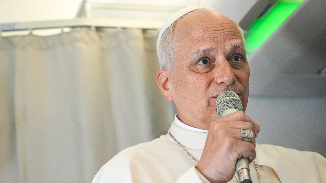 León XIV lleva en su bolsillo la foto de un niño musulmán muerto en ataques israelíes