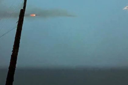 VIDEO: El Ejército ruso lanza una lluvia de cohetes sobre el enemigo