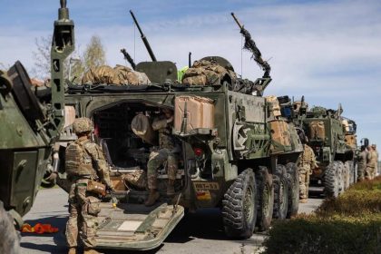 Miles de tropas de la OTAN inician ejercicios militares en un país fronterizo con Rusia