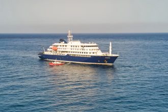 Un bloguero a bordo del crucero afectado por el hantavirus relata cómo se vive la crisis