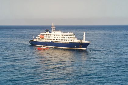 Un bloguero a bordo del crucero afectado por el hantavirus relata cómo se vive la crisis