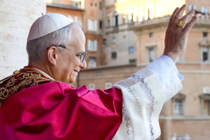 Esto es lo que pasó cuando el papa León XIV llamó a su banco en EE.UU.