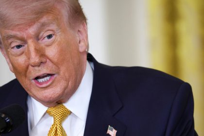 Trump defiende su plan antidrogas: "Seguramente oirán algunas quejas de México y otros lugares"