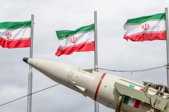 Político iraní: "No permitiremos que EE.UU. cierre este asunto huyendo de la región"