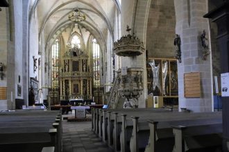 Padre ofrece a su hijo de 15 años como objeto sexual a pastor de una iglesia