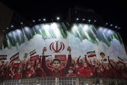 Irán promete una "gran victoria" y asegura que pronto se levantarán las sanciones