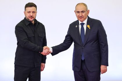 Kremlin: Rusia espera recibir aclaraciones de Armenia sobre amenazas de Zelenski