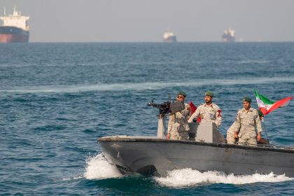 "Respuesta firme e inmediata": Advertencia de Irán a buques de Francia y Reino Unido