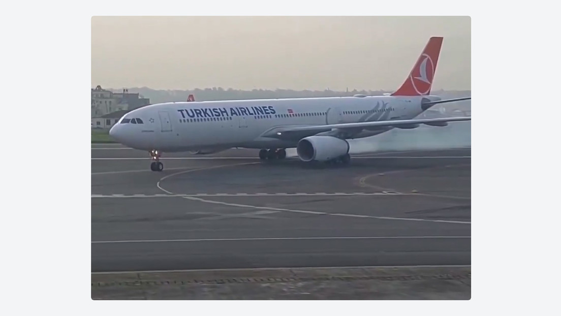VIDEO: Rueda de avión se prende fuego durante aterrizaje