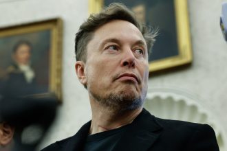 Elon Musk busca construir puerto espacial y un país latinoamericano levanta la mano