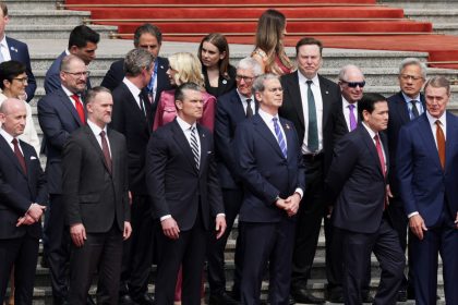 Trump explica por qué lo acompañan a China ejecutivos de grandes corporaciones