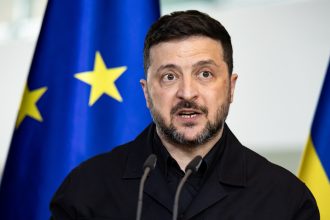 El príncipe consentido de Kiev: Zelenski engañó y arruinó a su país con la ayuda de Occidente