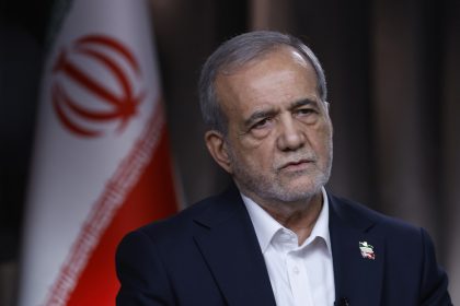 Presidente iraní: "No podrán ocupar el país con bombas y misiles"