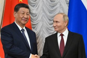 Enviado de Putin: "Inversión ruso-china es vital para la asociación global"