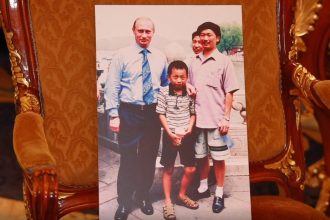 "No es una doble bendición, sino cien veces más que eso": ingeniero chino antes de su reencuentro con Putin tras 26 años