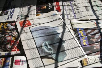 Alto cargo iraní: Trump está atrapado entre "amenazas diarias" a Irán y presión interna