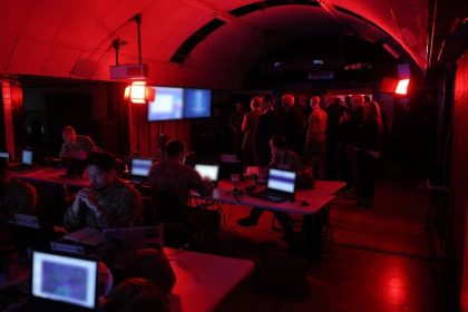 Medios: La OTAN ensaya "ataques profundos" contra Rusia desde el metro de Londres