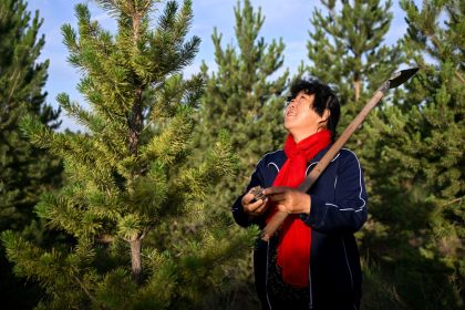 Conmovedora historia de granjera china que busca a antiguo mecenas estadounidense