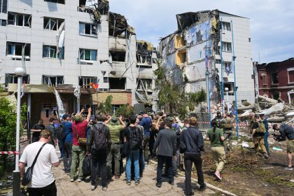 "¿Dónde está BBC? ¿Dónde está CNN?": Rusia critica a los medios que no fueron a Lugansk "por miedo a la verdad"