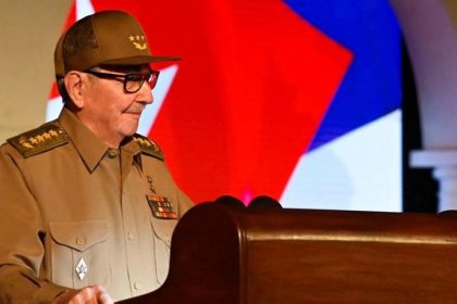 Cuba destaca la ola de repudio a "la acusación fraudulenta e ilegal" de EE.UU. contra Raúl Castro